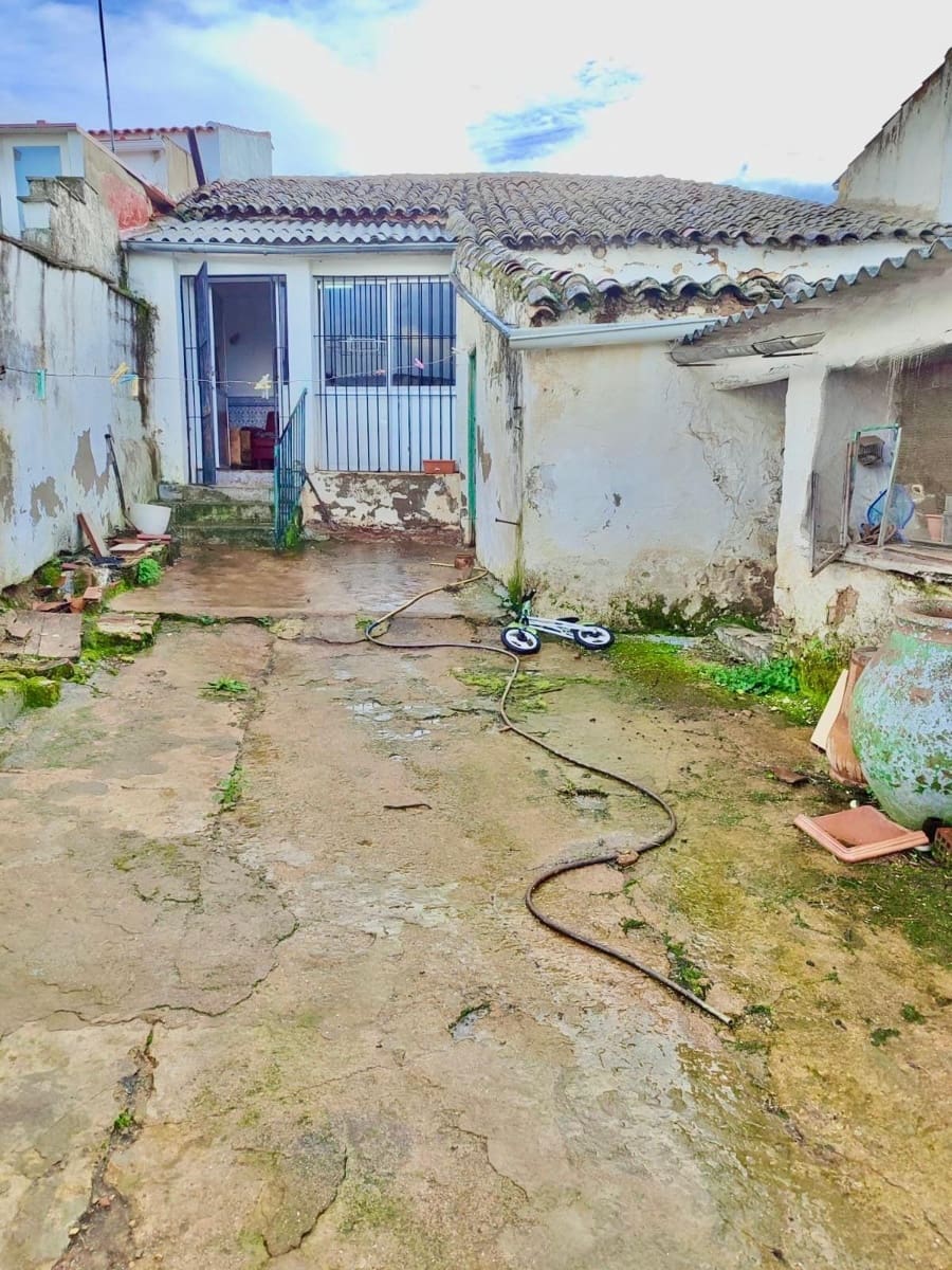 4 soverom Villa til salgs i Fuente Obejuna - € 55 000 (Ref: 9645122)