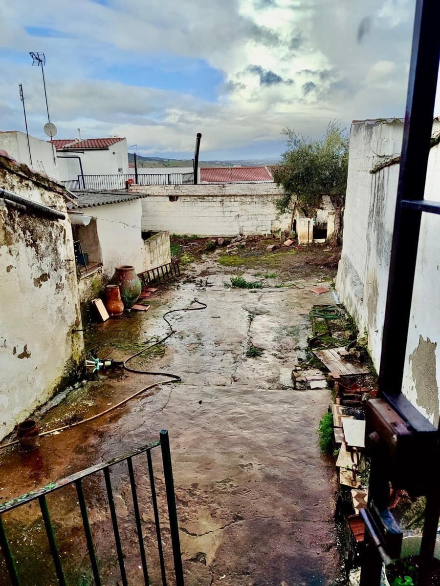 4 soverom Villa til salgs i Fuente Obejuna - € 55 000 (Ref: 9645122)