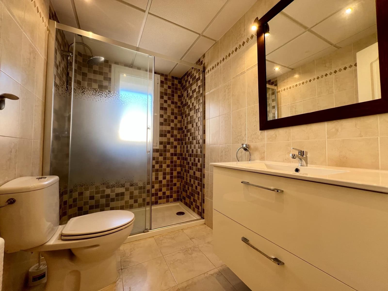 3 makuuhuone Huoneisto myytävänä paikassa Fuengirola mukana 
autotalli - 330 000 € (Ref: 9648256)