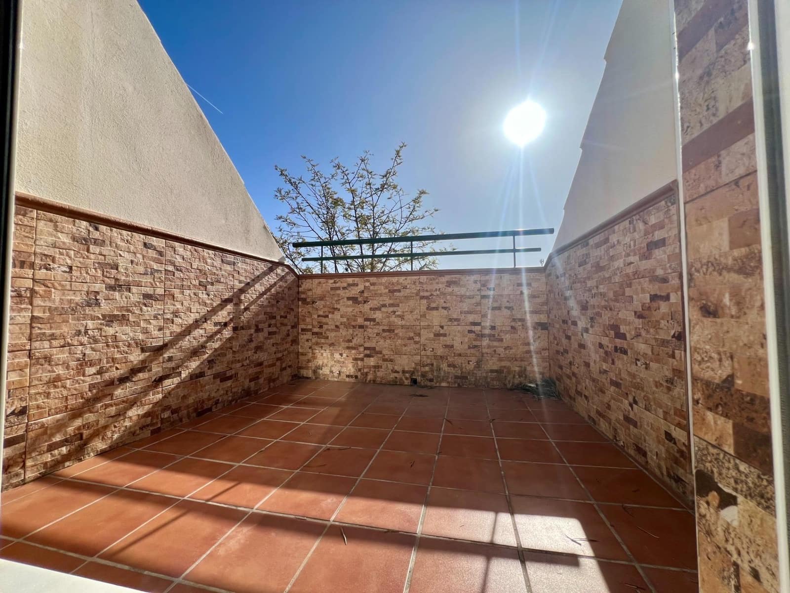 3 makuuhuone Huoneisto myytävänä paikassa Fuengirola mukana 
autotalli - 330 000 € (Ref: 9648256)