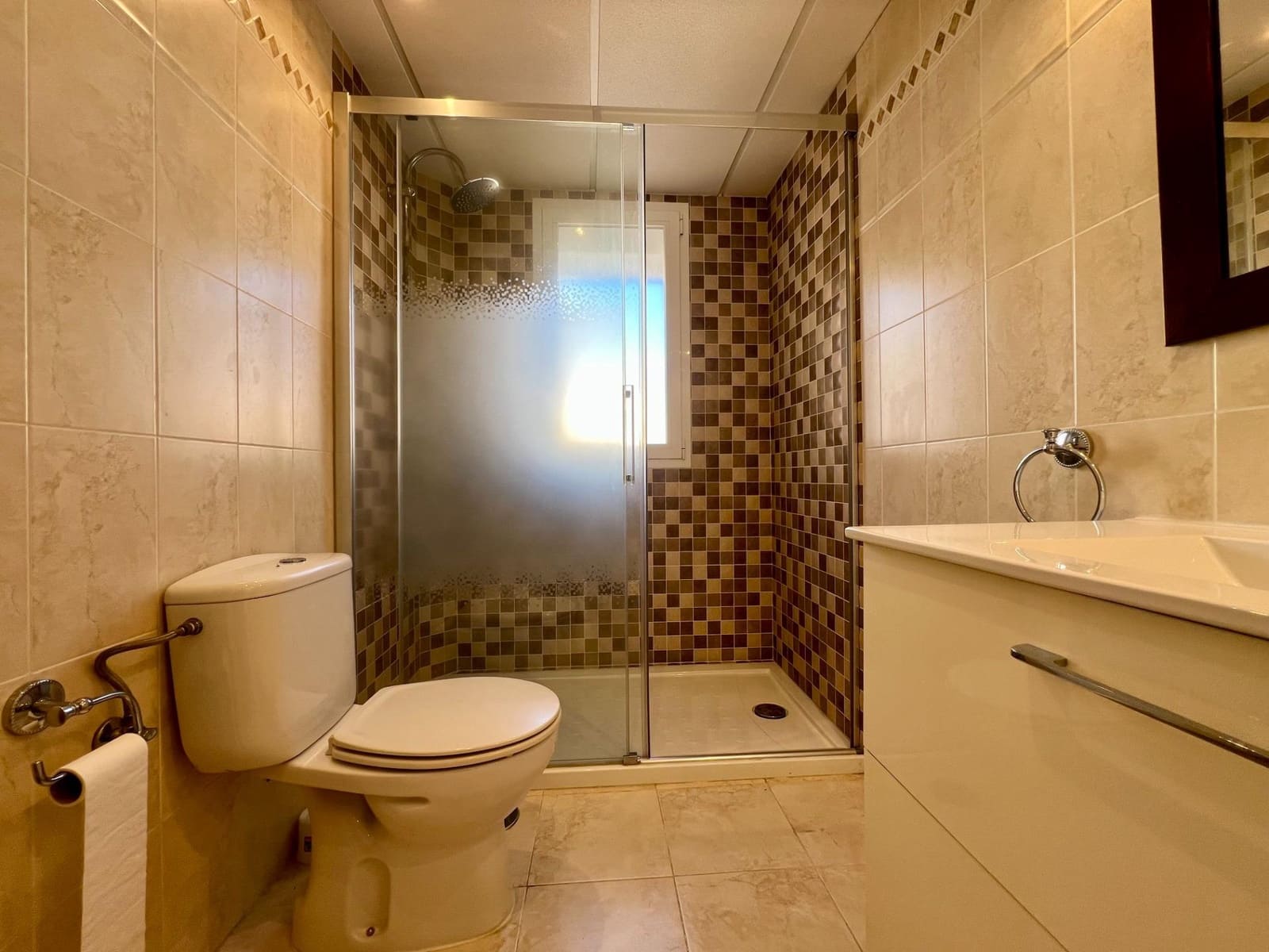 3 makuuhuone Huoneisto myytävänä paikassa Fuengirola mukana 
autotalli - 330 000 € (Ref: 9648256)