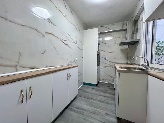 3 makuuhuone Asunto myytävänä paikassa Córdoba kaupunki - 163 400 € (Ref: 9652099)
