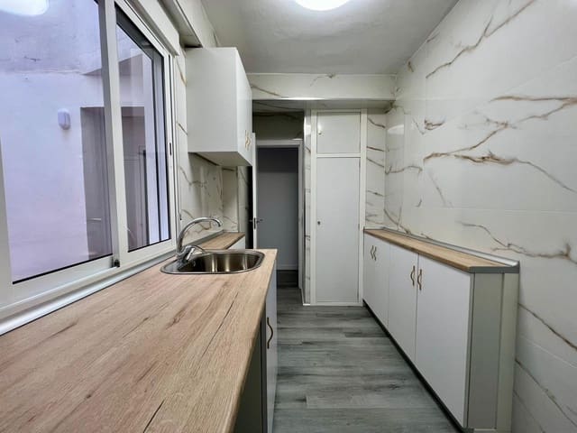 3 makuuhuone Asunto myytävänä paikassa Córdoba kaupunki - 163 400 € (Ref: 9652099)