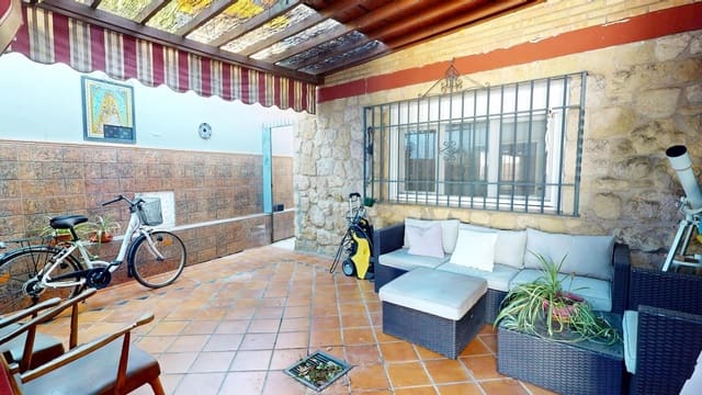 Chalet de 6 habitaciones en Córdoba ciudad en venta con piscina - 595.000 € (Ref: 9652100)