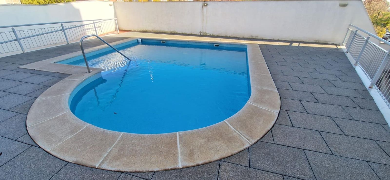 2 bedroom Flat for sale in Cordoba city with pool garage - € 198,000 (Ref: 9663783)