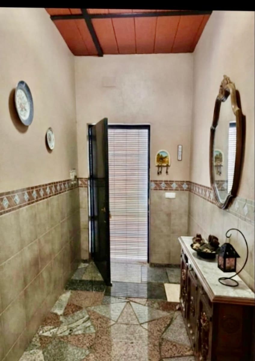 5 slaapkamer Finca/Landhuis te koop in Penarroya-Pueblonuevo met zwembad - € 110.000 (Ref: 9663784)