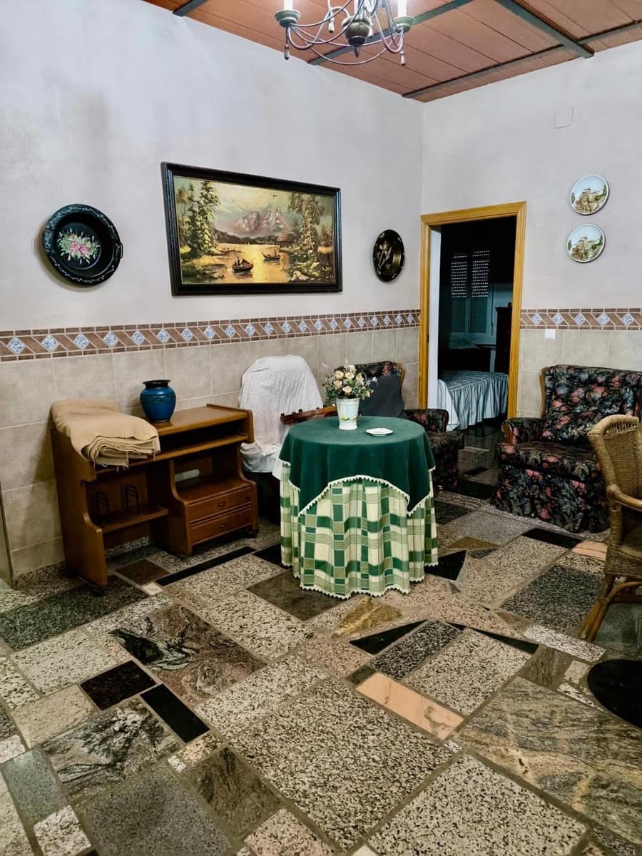 5 slaapkamer Finca/Landhuis te koop in Penarroya-Pueblonuevo met zwembad - € 110.000 (Ref: 9663784)