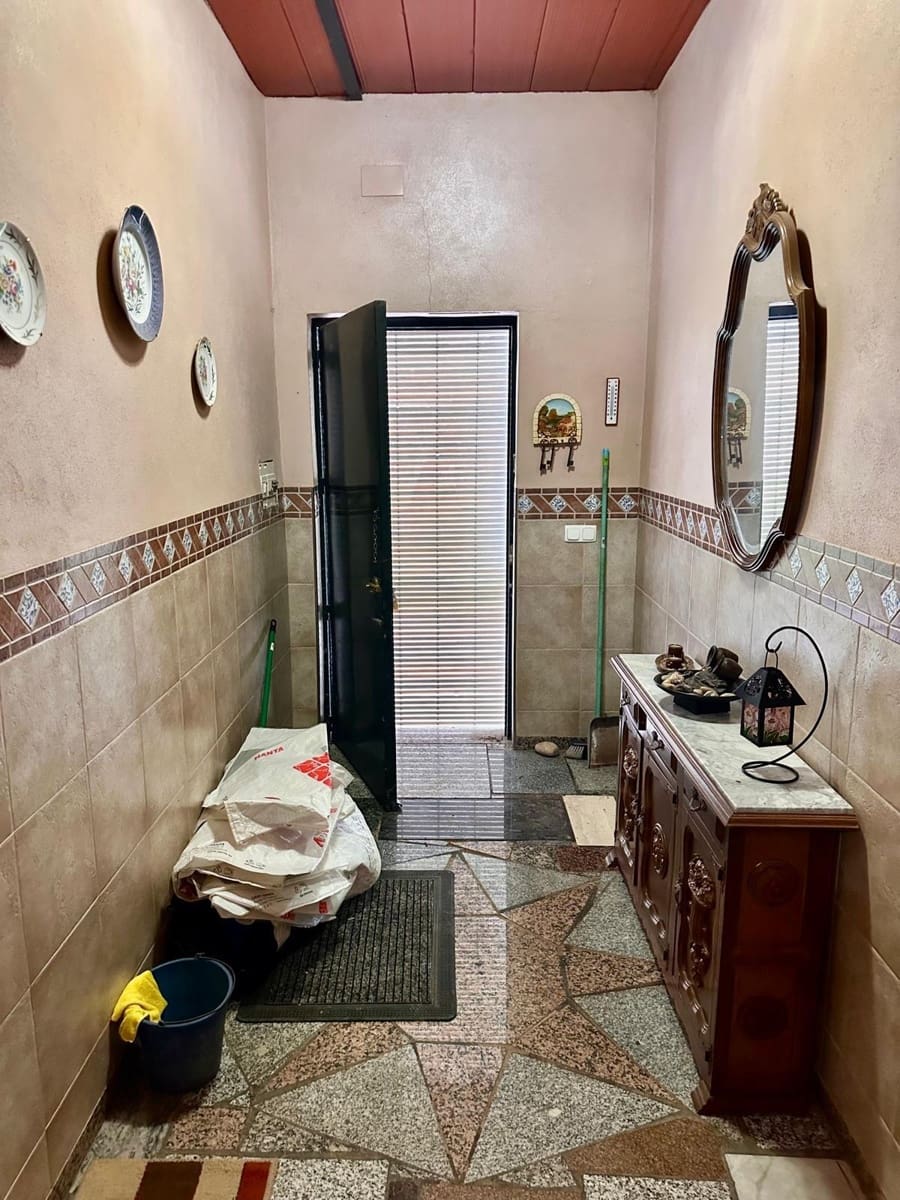 5 slaapkamer Finca/Landhuis te koop in Penarroya-Pueblonuevo met zwembad - € 110.000 (Ref: 9663784)