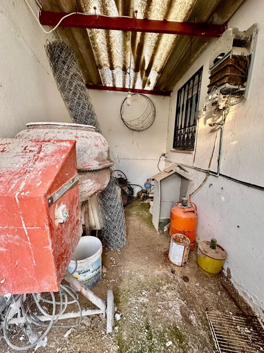 5 slaapkamer Finca/Landhuis te koop in Penarroya-Pueblonuevo met zwembad - € 110.000 (Ref: 9663784)