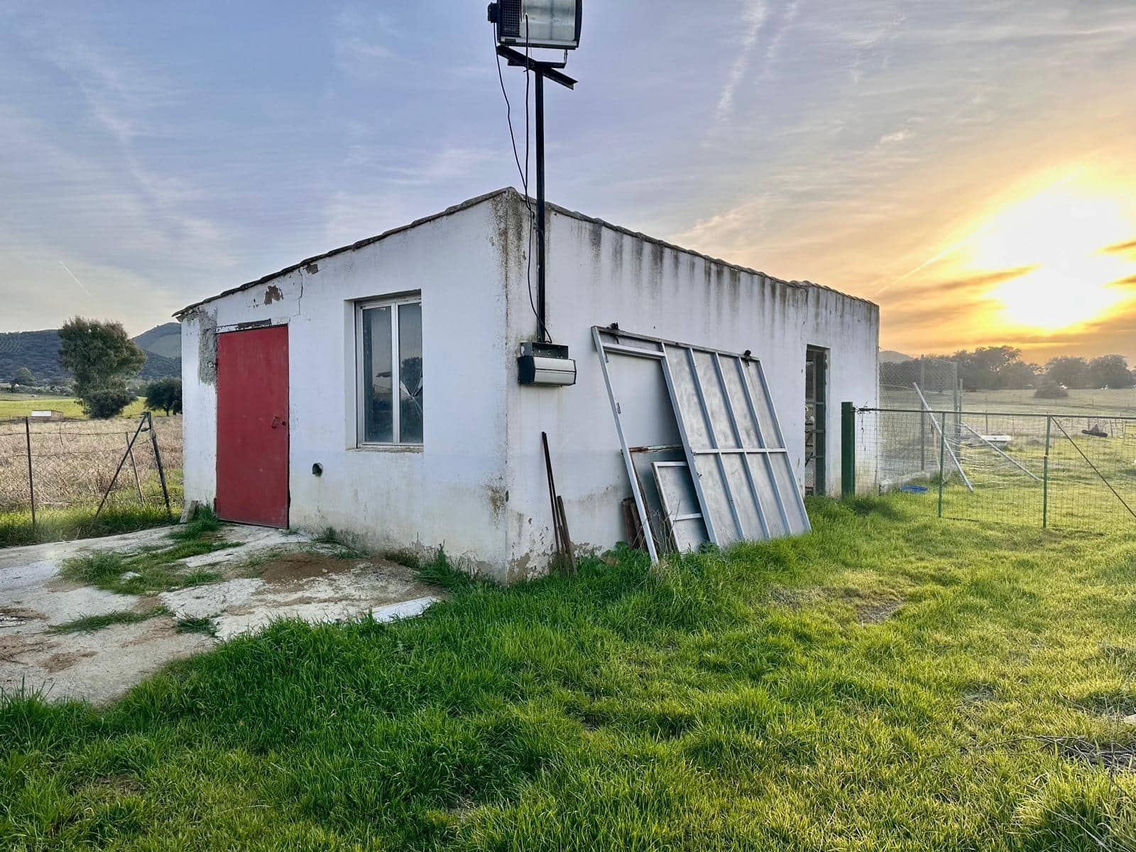 5 slaapkamer Finca/Landhuis te koop in Penarroya-Pueblonuevo met zwembad - € 110.000 (Ref: 9663784)