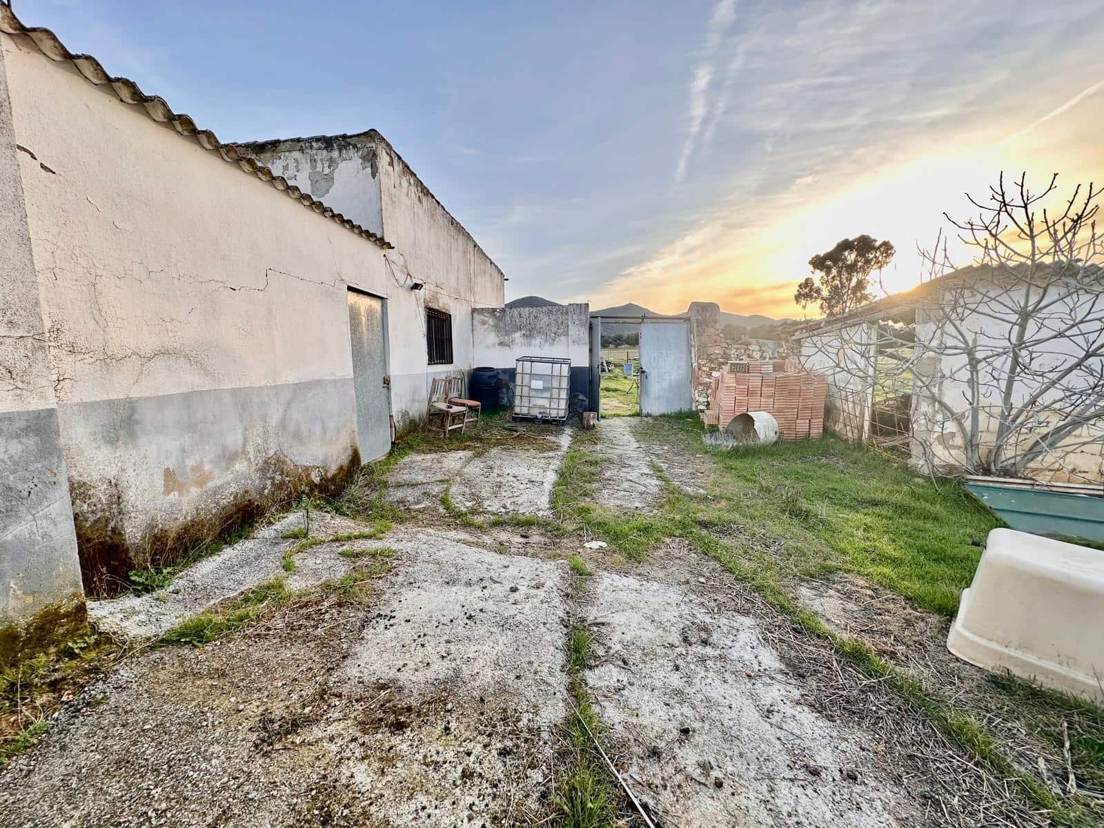 5 slaapkamer Finca/Landhuis te koop in Penarroya-Pueblonuevo met zwembad - € 110.000 (Ref: 9663784)