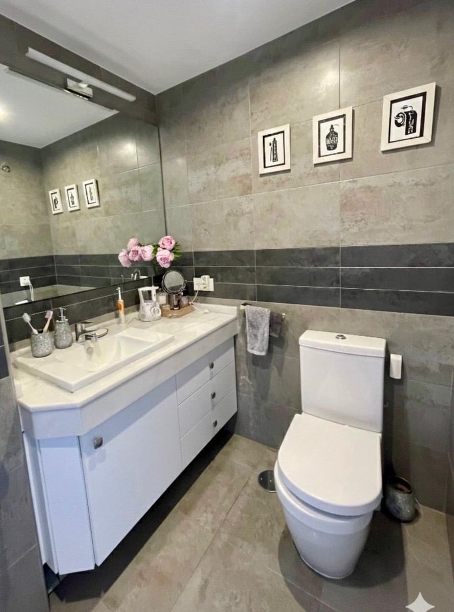 Piso de 3 habitaciones en Córdoba ciudad en venta con piscina garaje - 360.000 € (Ref: 9677564)