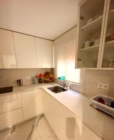 4 makuuhuone Rivitalo myytävänä paikassa Córdoba kaupunki mukana 
autotalli - 255 500 € (Ref: 9679931)