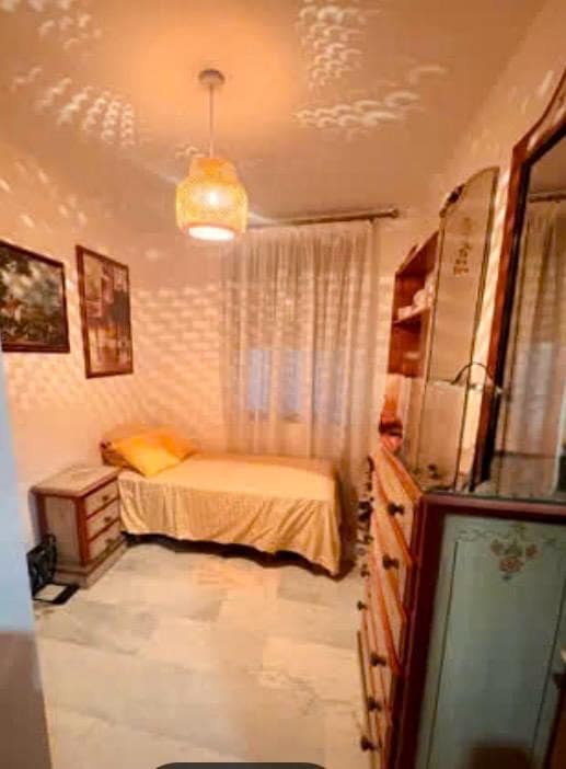 4 makuuhuone Rivitalo myytävänä paikassa Cordoba kaupunki mukana 
autotalli - 255 500 € (Ref: 9679931)