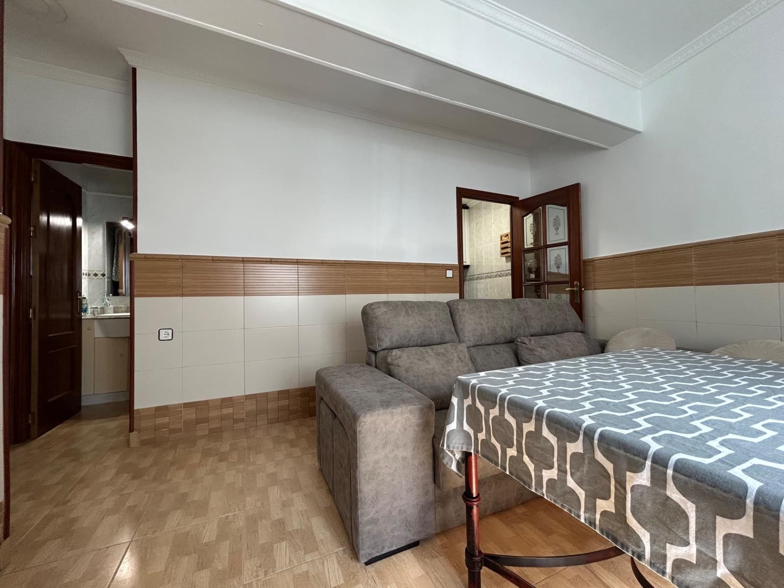 2 makuuhuone Asunto myytävänä paikassa Cordoba kaupunki - 94 000 € (Ref: 9686534)