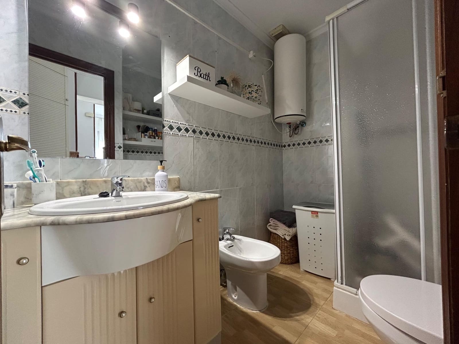 2 makuuhuone Asunto myytävänä paikassa Cordoba kaupunki - 94 000 € (Ref: 9686534)