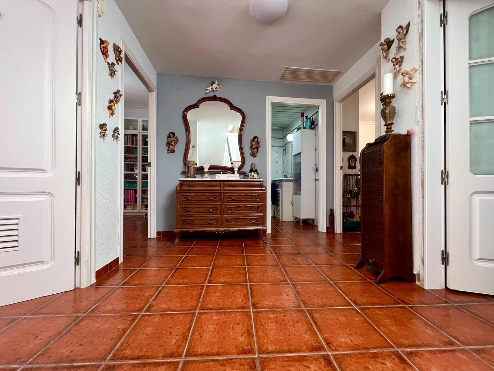 4 soveværelse Rækkehus til salg i Cordoba by med garage - € 180.000 (Ref: 9686535)