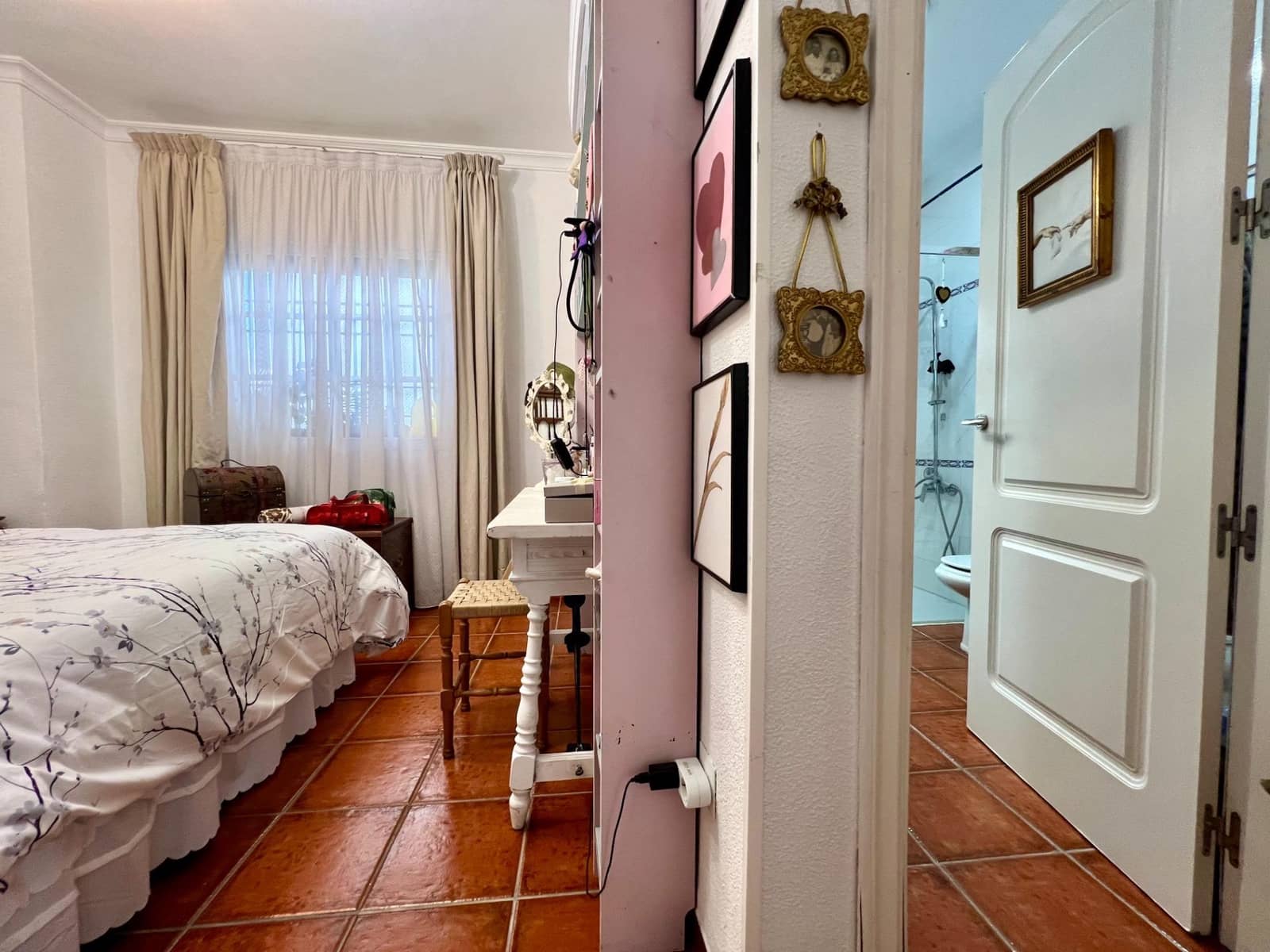 4 soveværelse Rækkehus til salg i Cordoba by med garage - € 180.000 (Ref: 9686535)