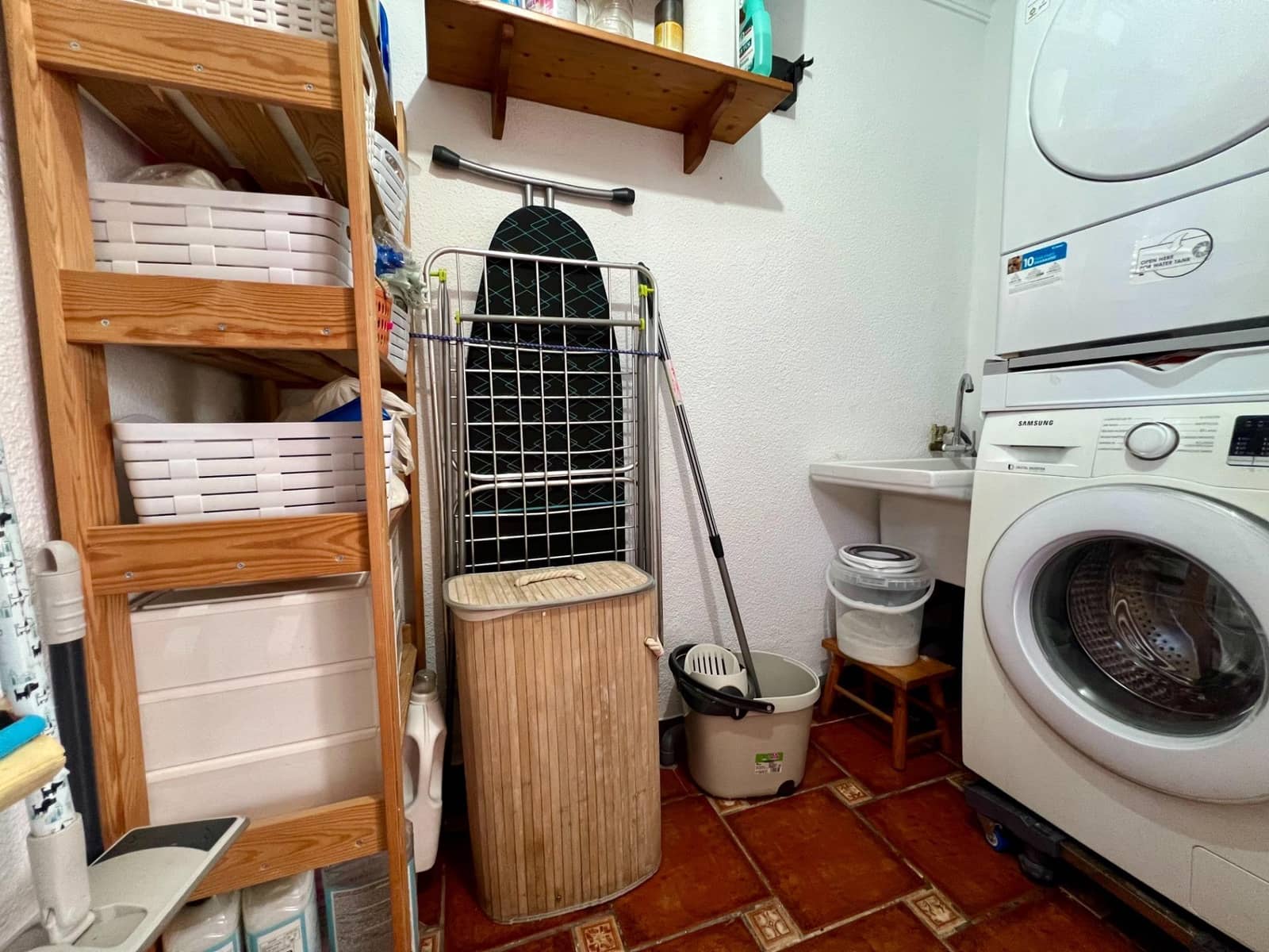 4 soveværelse Rækkehus til salg i Cordoba by med garage - € 180.000 (Ref: 9686535)