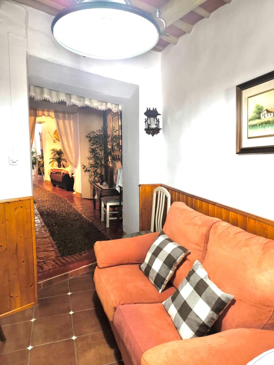 5 bedroom Townhouse for sale in Azuaga - € 57,000 (Ref: 9690688)