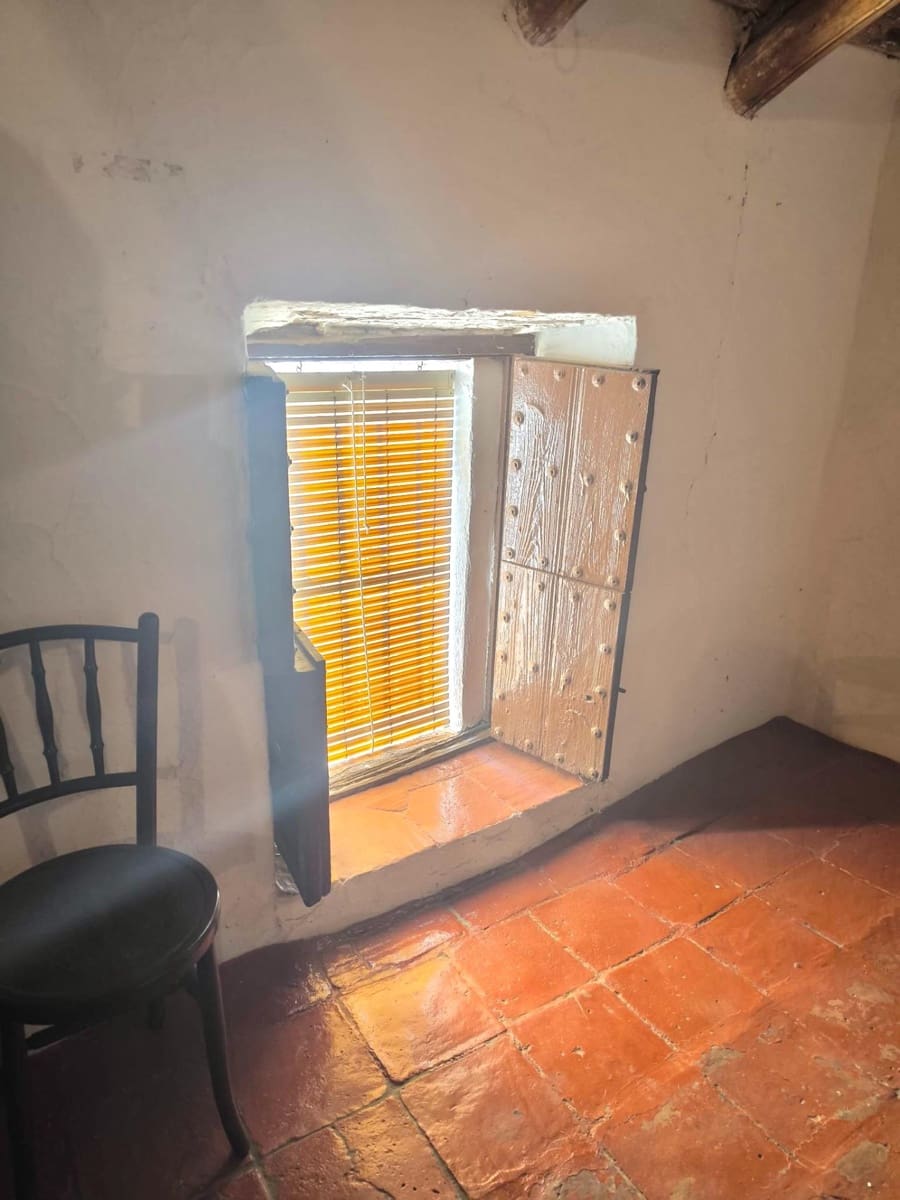 5 bedroom Townhouse for sale in Azuaga - € 57,000 (Ref: 9690688)