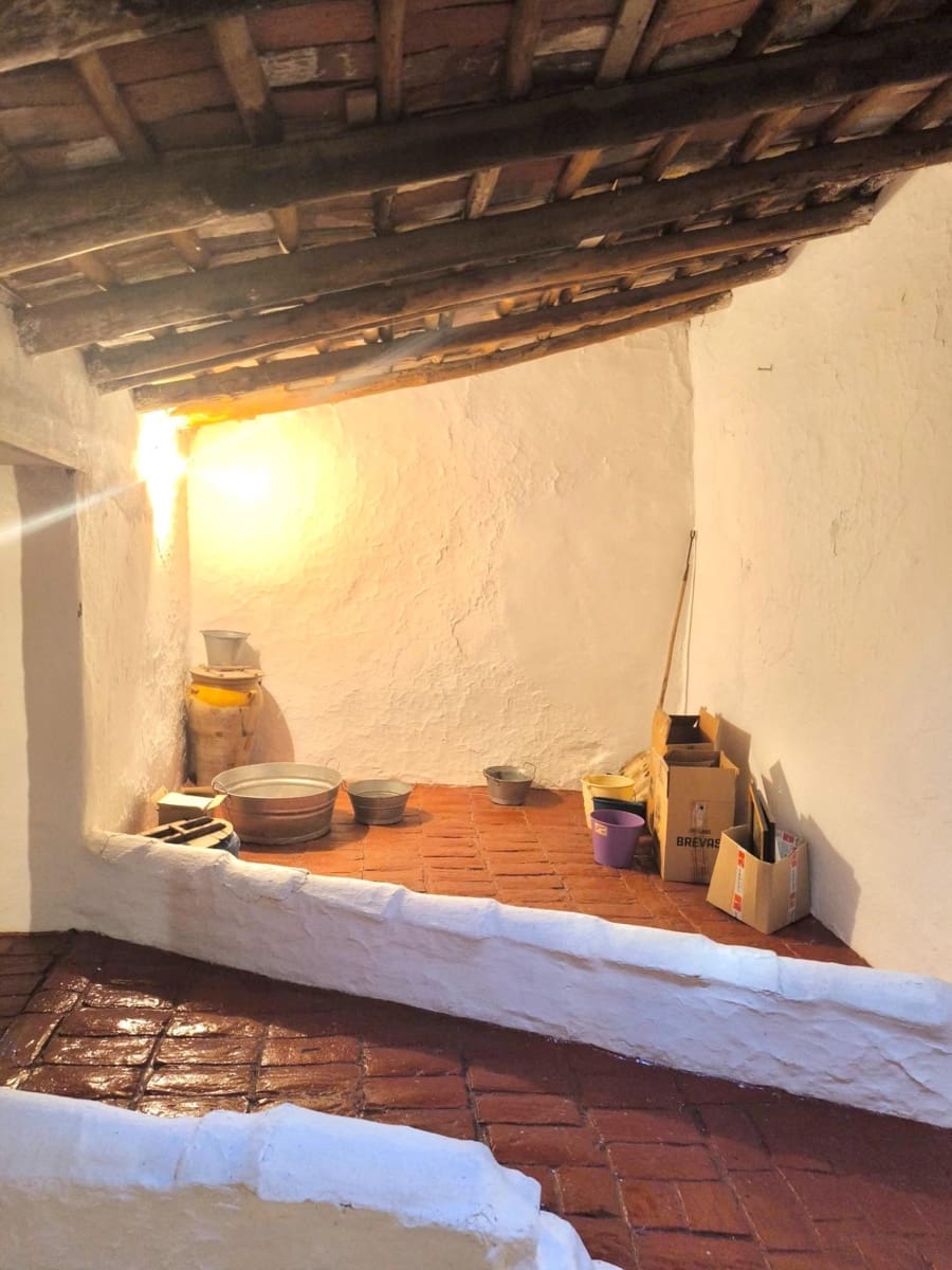 5 bedroom Townhouse for sale in Azuaga - € 57,000 (Ref: 9690688)