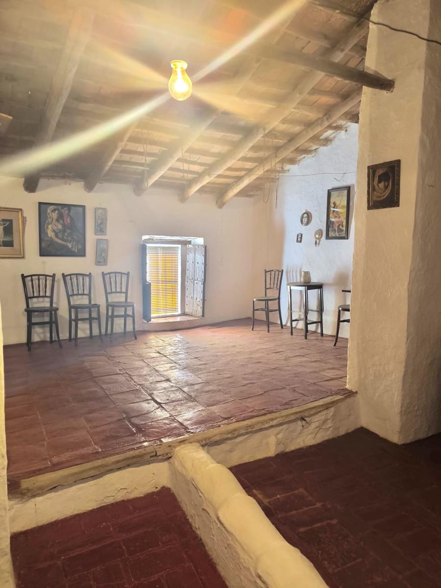 5 bedroom Townhouse for sale in Azuaga - € 57,000 (Ref: 9690688)