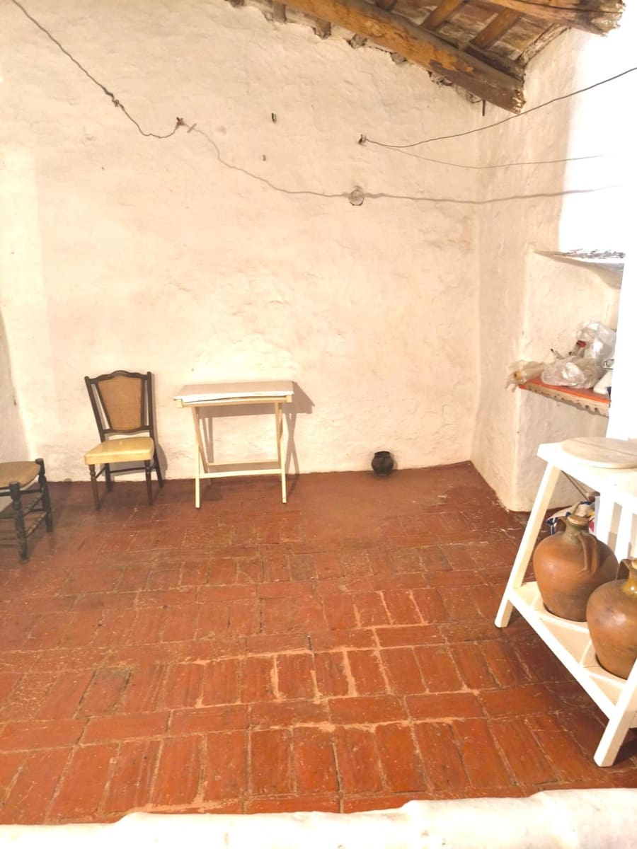 5 bedroom Townhouse for sale in Azuaga - € 57,000 (Ref: 9690688)