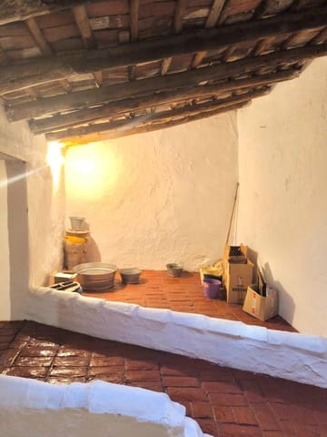 5 bedroom Townhouse for sale in Azuaga - € 57,000 (Ref: 9690688)