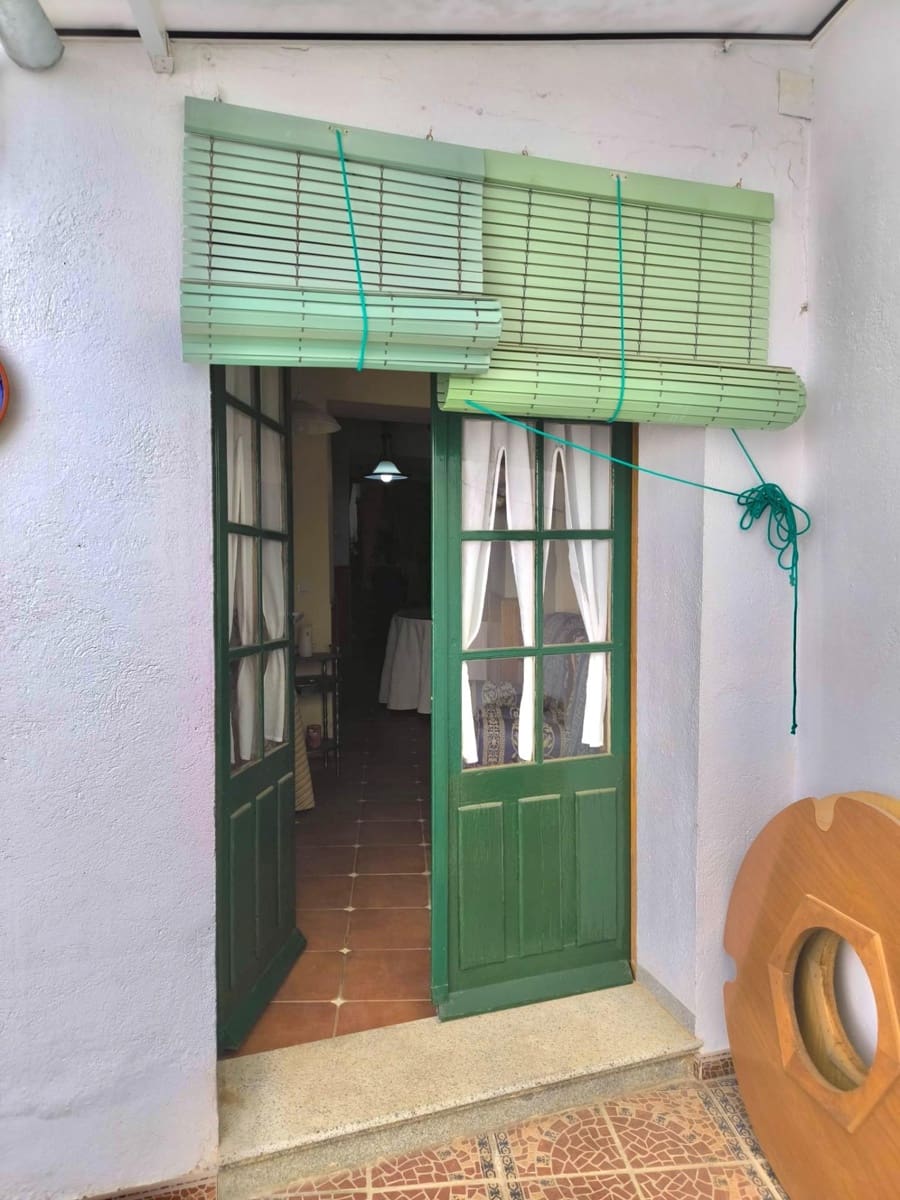 5 bedroom Townhouse for sale in Azuaga - € 57,000 (Ref: 9690688)