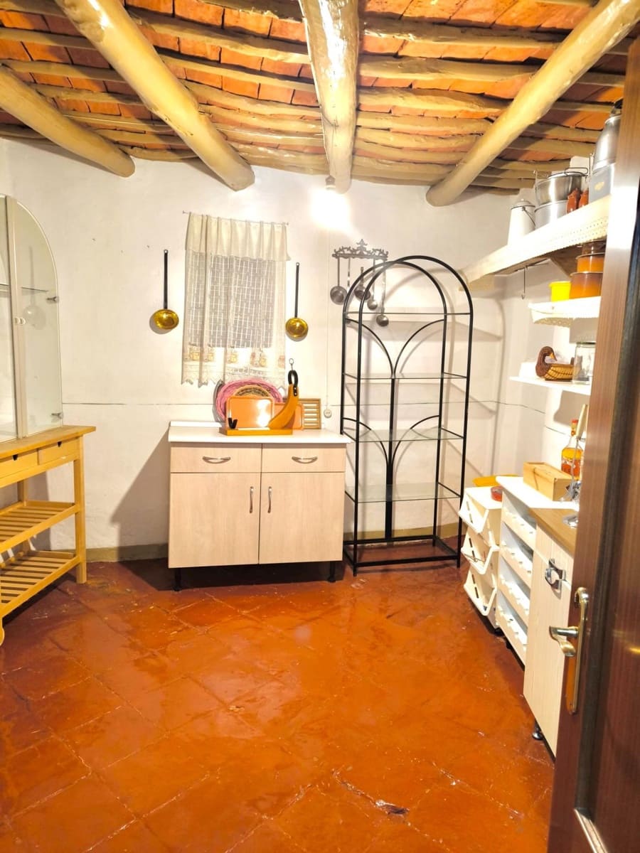 5 bedroom Townhouse for sale in Azuaga - € 57,000 (Ref: 9690688)