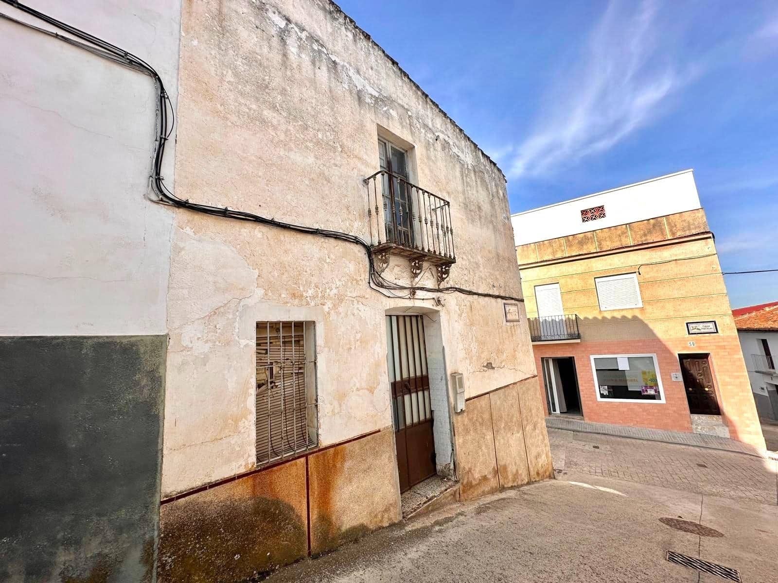 3 bedroom Townhouse for sale in Fuente Obejuna - € 20,000 (Ref: 9690689)