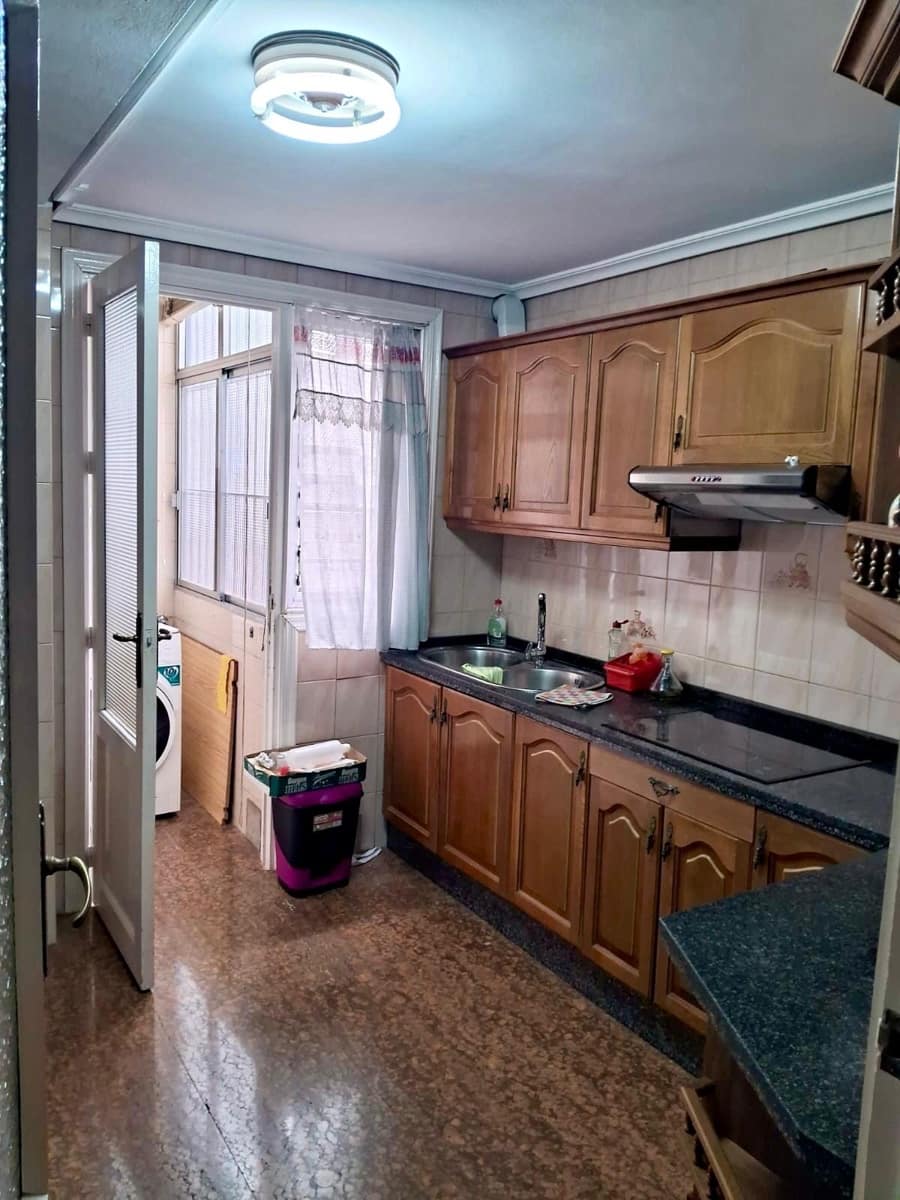 3 bedroom Flat for sale in Cordoba city - € 153,500 (Ref: 9690690)
