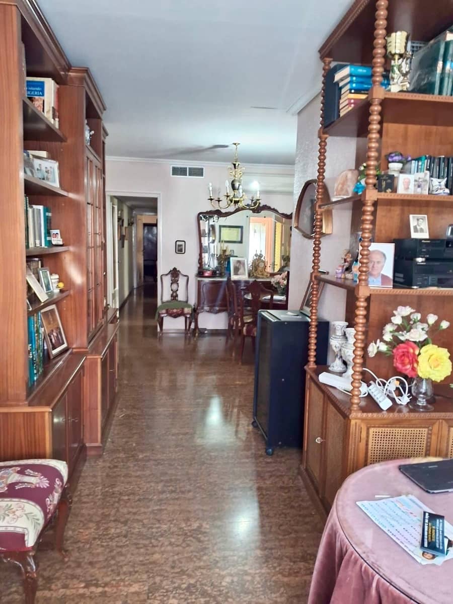 3 bedroom Flat for sale in Cordoba city - € 153,500 (Ref: 9690690)