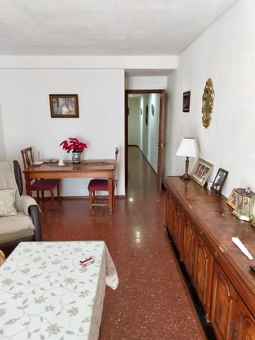 3 bedroom Flat for sale in San Lorenzo, Córdoba city - € 204,000 (Ref: 9695429)