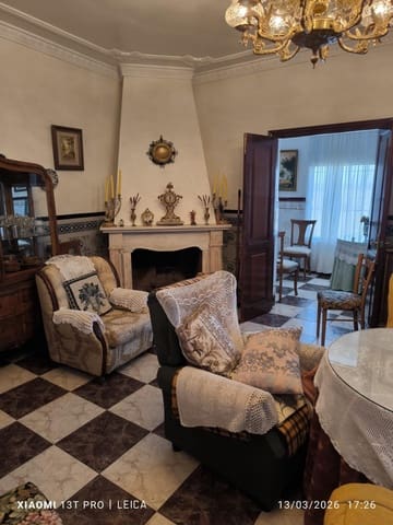 4 bedroom Townhouse for sale in Fuente Obejuna - € 155,000 (Ref: 9698869)