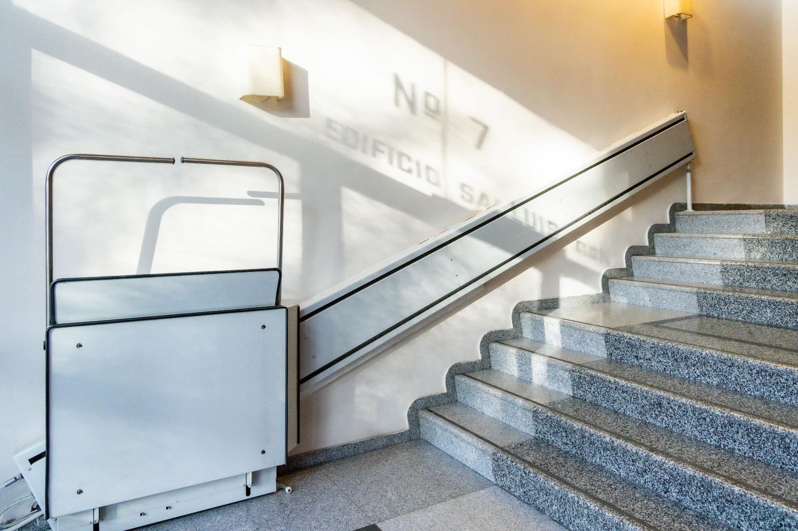 4 bedroom Flat for sale in Cordoba city with garage - € 429,000 (Ref: 9698870)