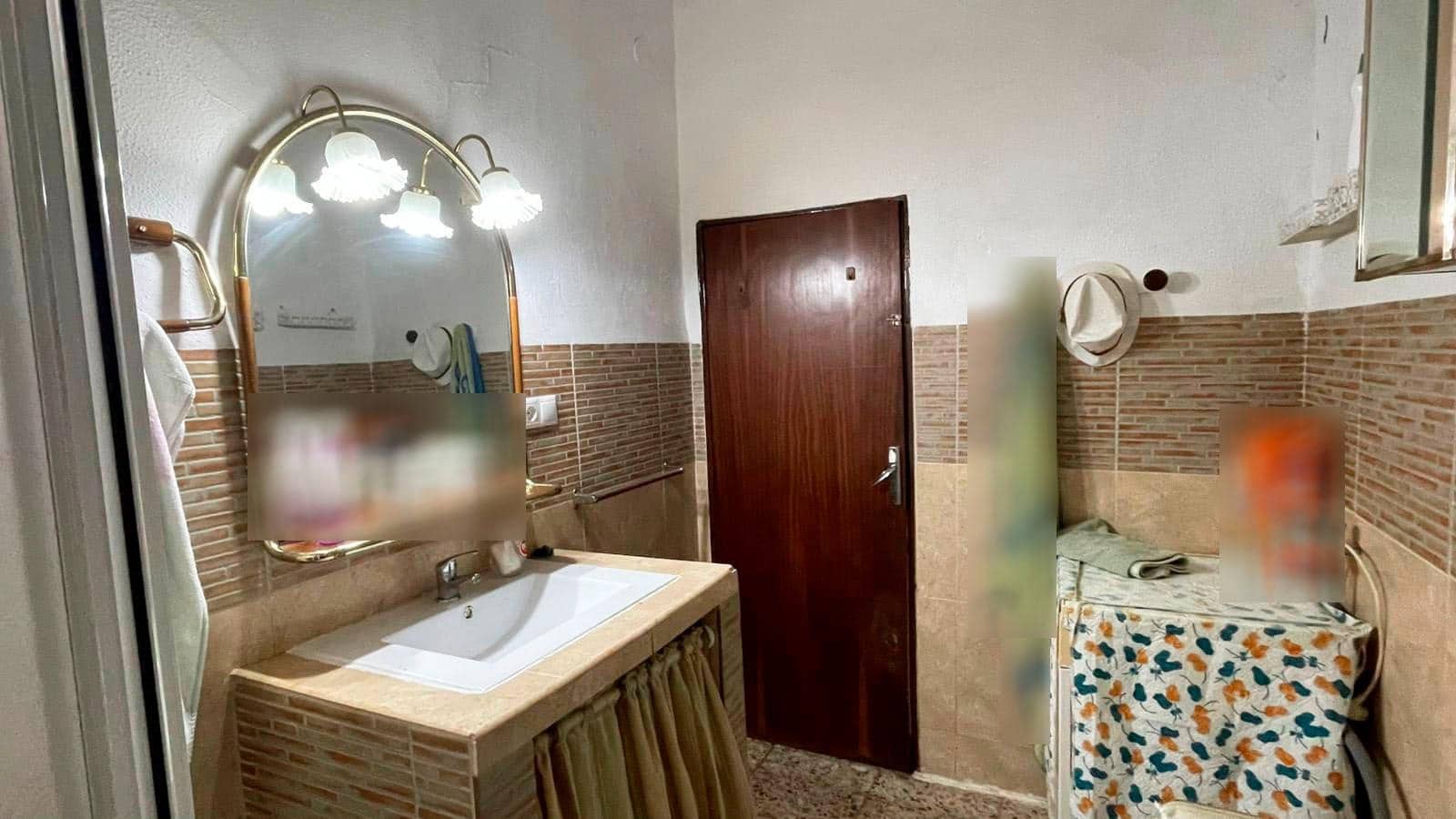 5 bedroom Finca/Country House for sale in Villaharta with pool - € 139,500 (Ref: 9698871)