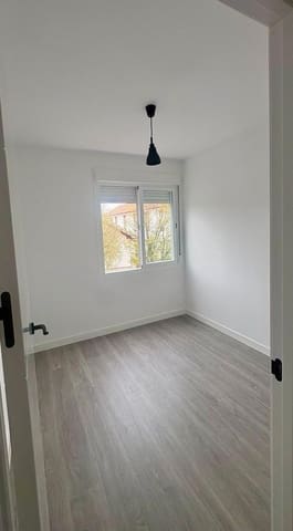 3 bedroom Flat for sale in San Cayetano, Córdoba city - € 184,900 (Ref: 9701708)