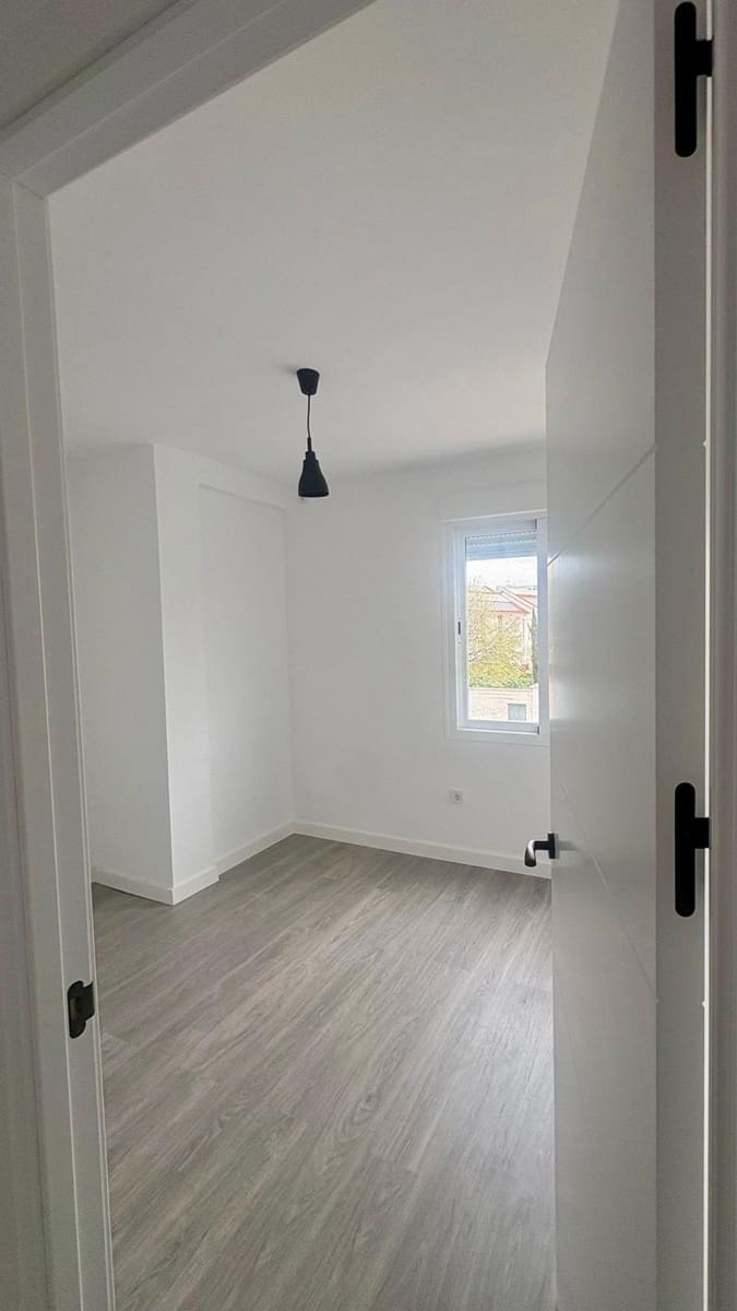 3 bedroom Flat for sale in Cordoba city - € 184,900 (Ref: 9701708)