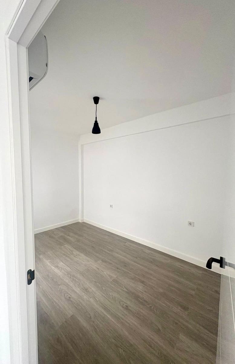 3 bedroom Flat for sale in Cordoba city - € 184,900 (Ref: 9701708)