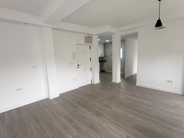 3 bedroom Flat for sale in San Cayetano, Córdoba city - € 184,900 (Ref: 9701708)