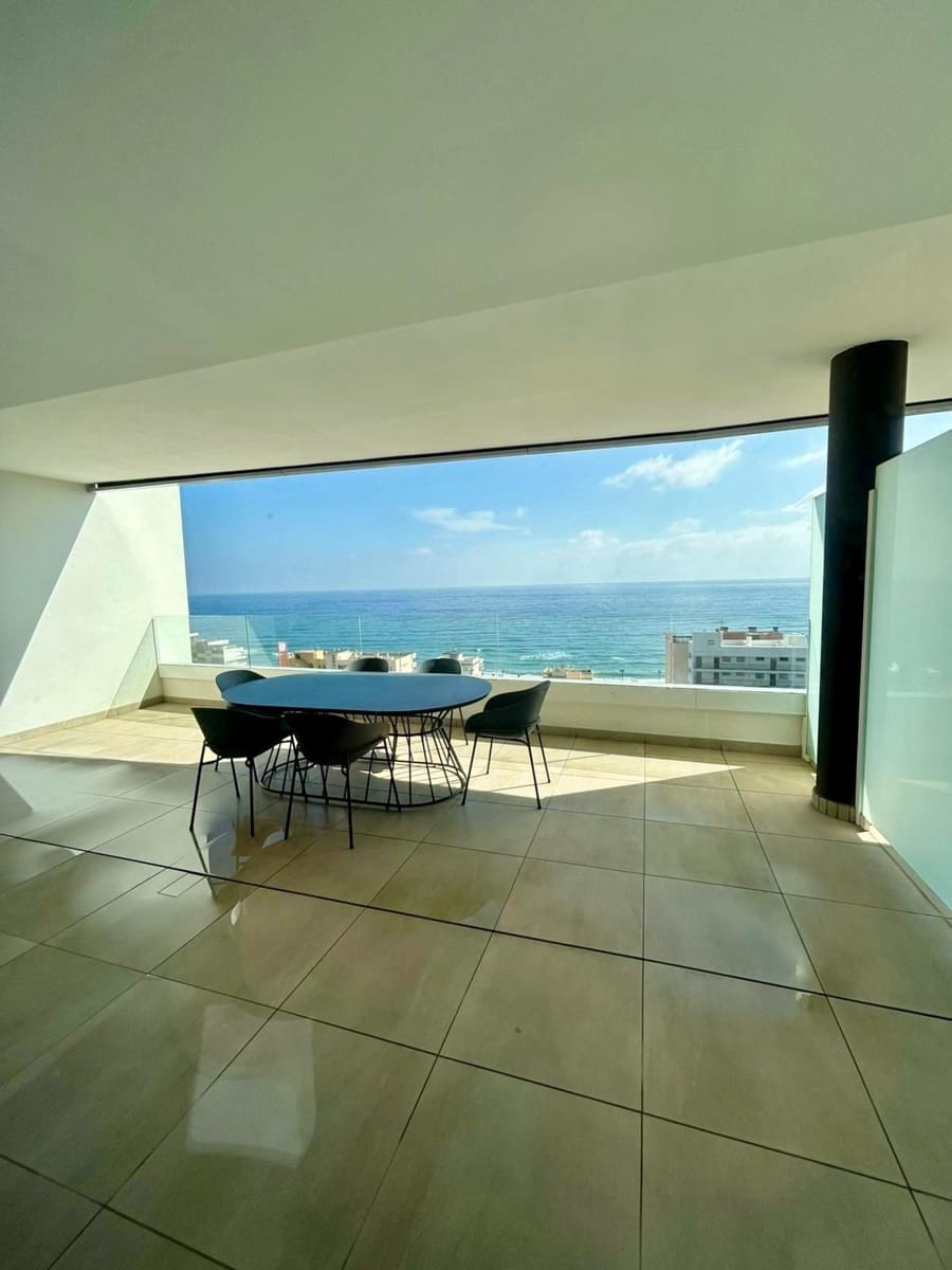 2 slaapkamer Flat te koop in Carvajal met zwembad garage - € 649.000 (Ref: 9701709)