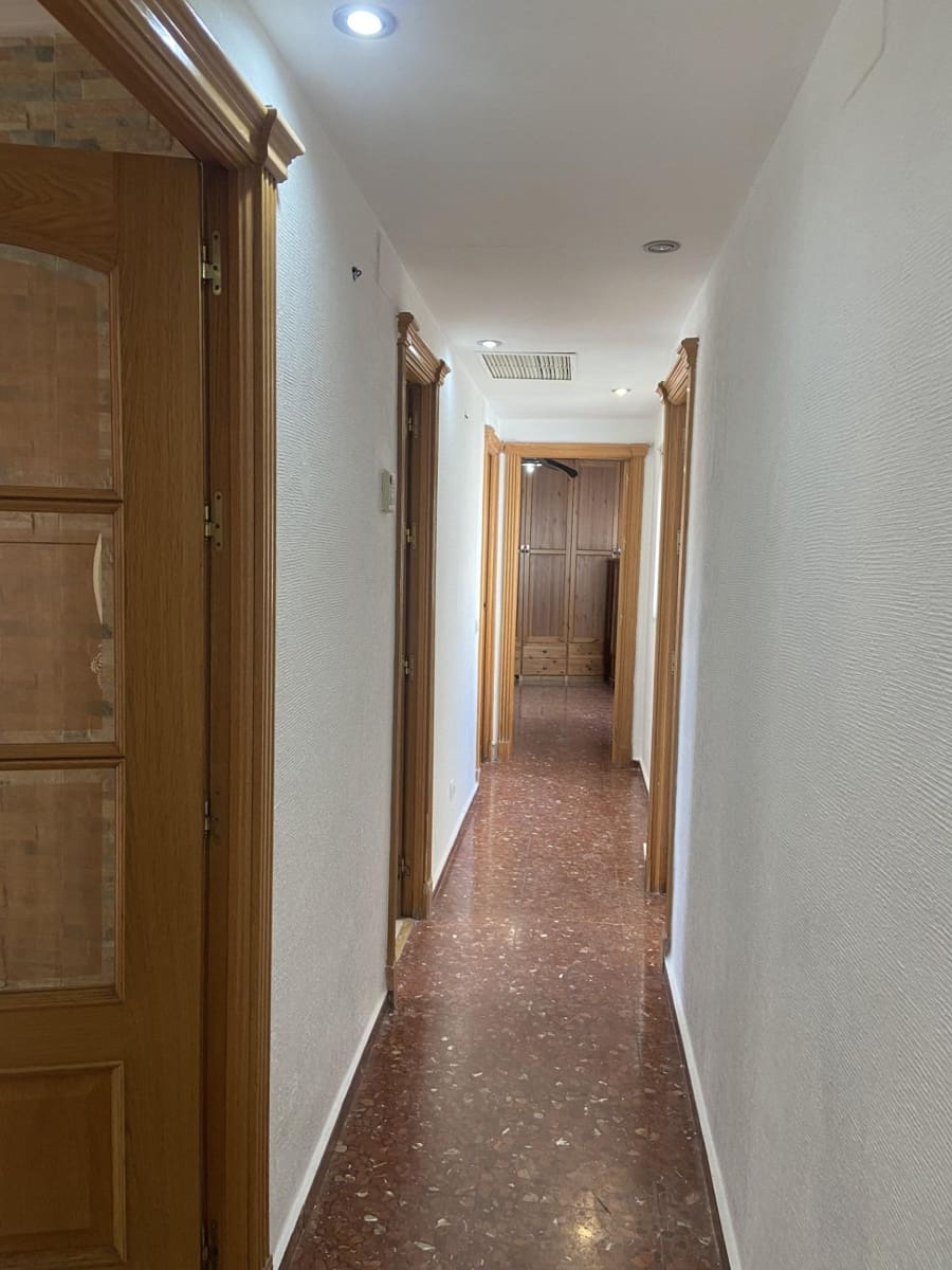 3 bedroom Flat for sale in Cordoba city - € 185,000 (Ref: 9701710)