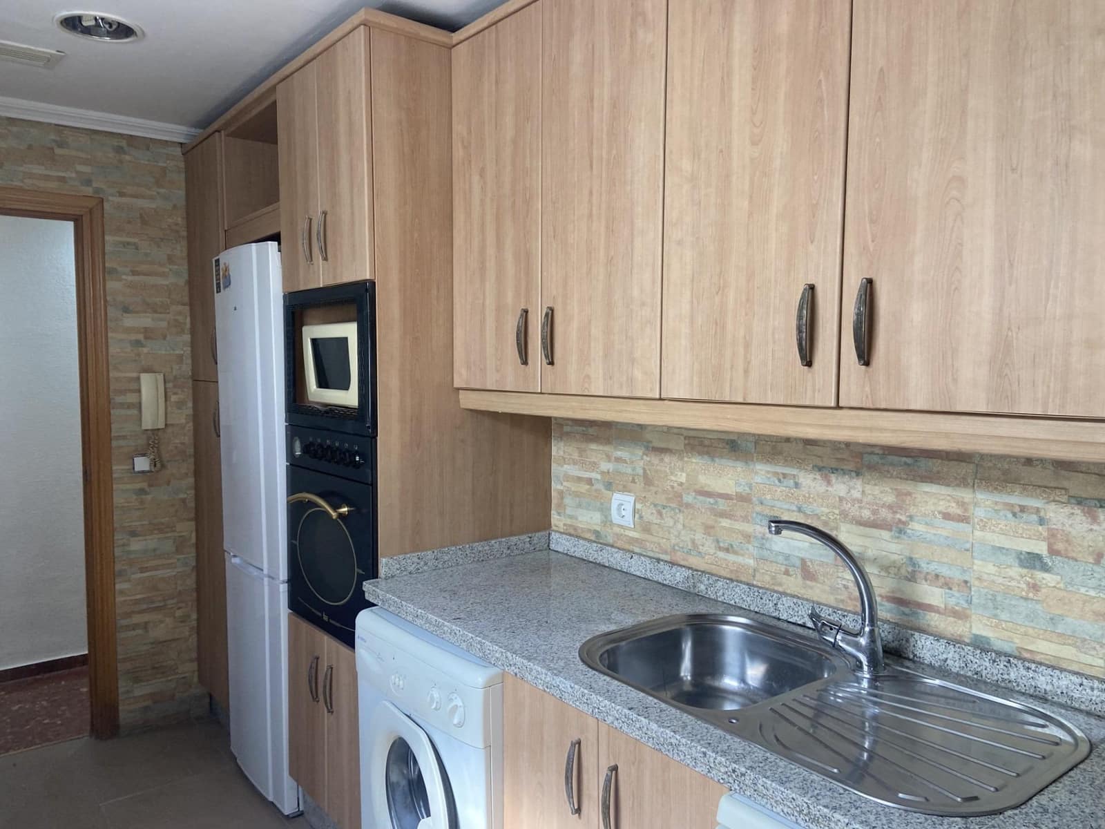 3 bedroom Flat for sale in Cordoba city - € 185,000 (Ref: 9701710)