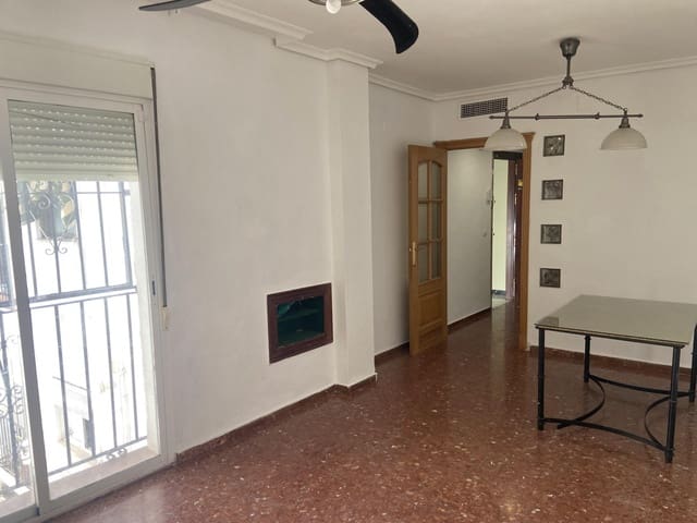 3 soveværelse Lejlighed til salg i San Lorenzo, Córdoba by - € 185.000 (Ref: 9701710)