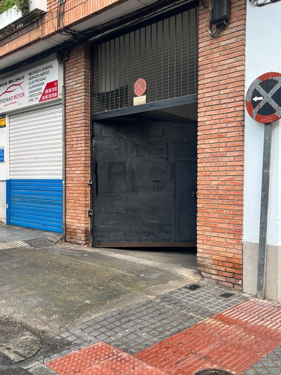 Garage for sale in Cordoba city - € 16,990 (Ref: 9701712)