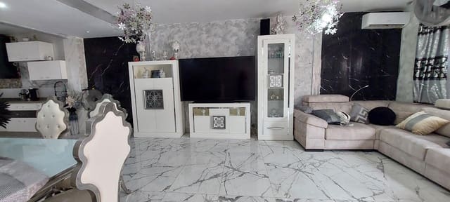 4 soveværelse Byhus til salg i Villarrubia, Córdoba by - € 99.900 (Ref: 9701713)