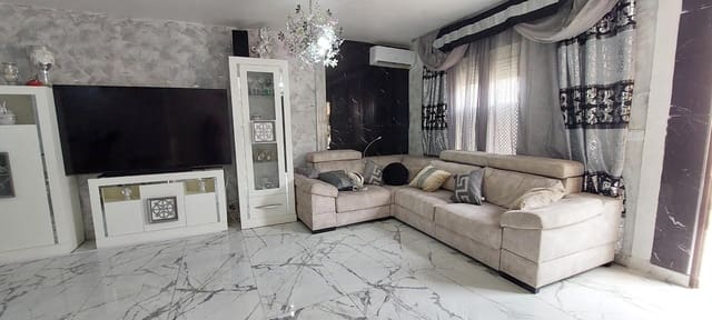 4 soveværelse Byhus til salg i Villarrubia, Córdoba by - € 99.900 (Ref: 9701713)