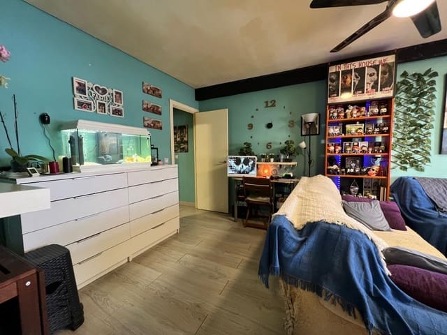 3 soveværelse Lejlighed til salg i Viñuela-Rescatado, Córdoba by - € 159.900 (Ref: 9704940)